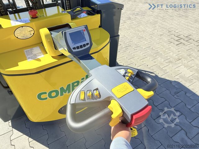 Fyrvägsstaplare Combilift WR-4 / TRIPLEX 5500 / NEW / 420AH