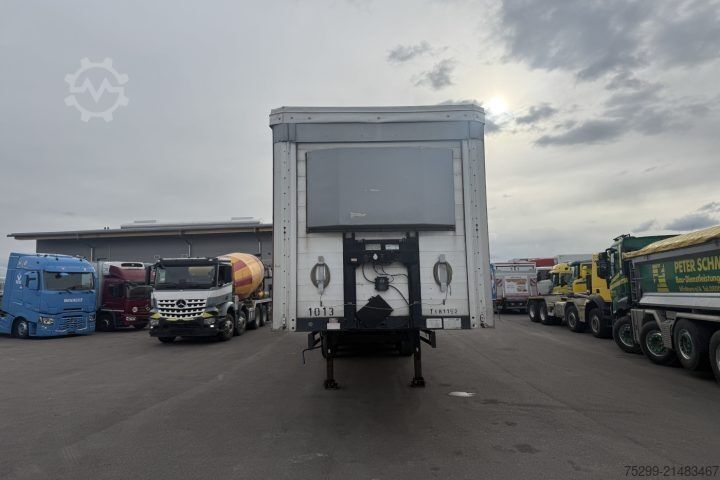 带篷布的开放式半挂车 Schwarzmüller SPA 3/E Plane / Swiss-Vehicle