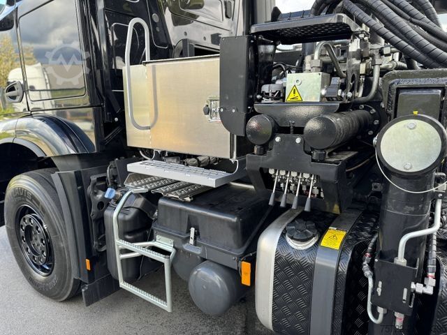 木材運搬トラック MERCEDES-BENZ AROCS 3353 6x4 LANGHOLZ TAJFUN LIV 300Z 9,6
