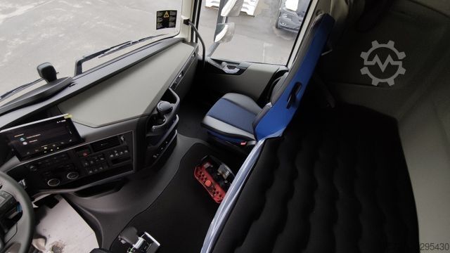 트럭 장착형 크레인 VOLVO FH 460 6x2-4 Globetrotter FASSI F235
