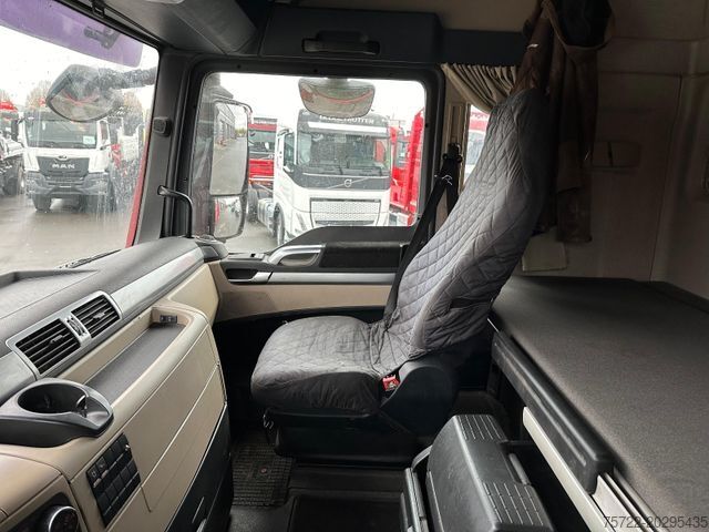 Xe tải chở gỗ MAN TGX 26.500 6x4 BL Kurzholz TajfunLIV 150Z 9,6