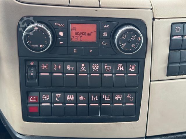 Xe tải chở gỗ MAN TGX 26.500 6x4 BL Kurzholz TajfunLIV 150Z 9,6