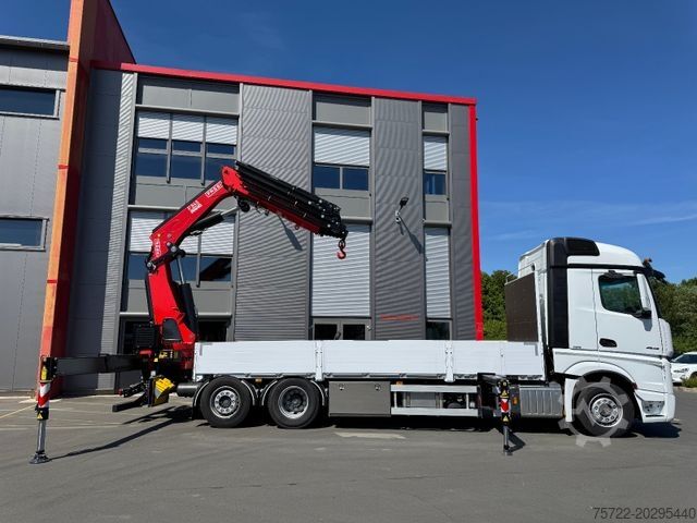 트럭 장착형 크레인 MERCEDES-BENZ ACTROS 2548/CONTAINERPRITSCHE/KRAN FASSI F545