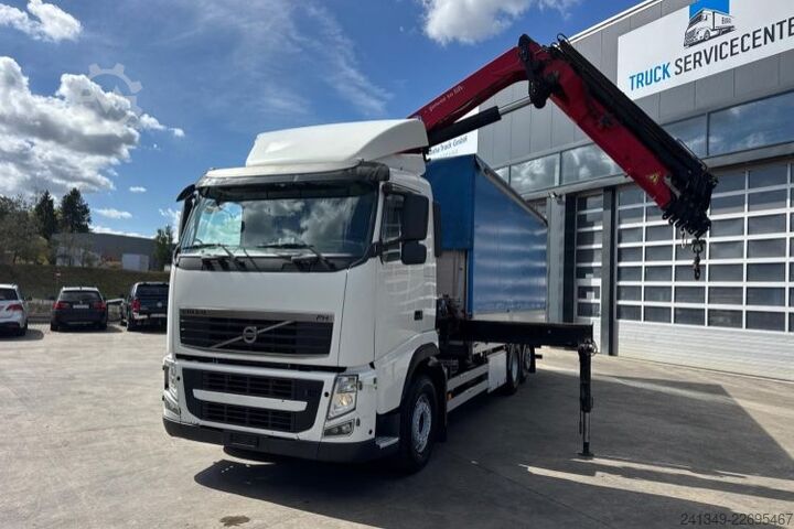 Krautuvas sumontuotas ant sunkvežimio VOLVO FH-460 6x2 HMF2420-7