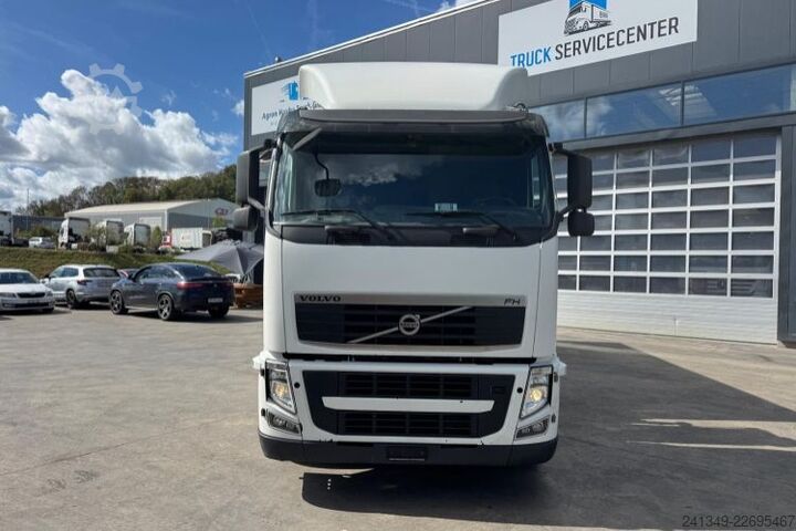 Krautuvas sumontuotas ant sunkvežimio VOLVO FH-460 6x2 HMF2420-7