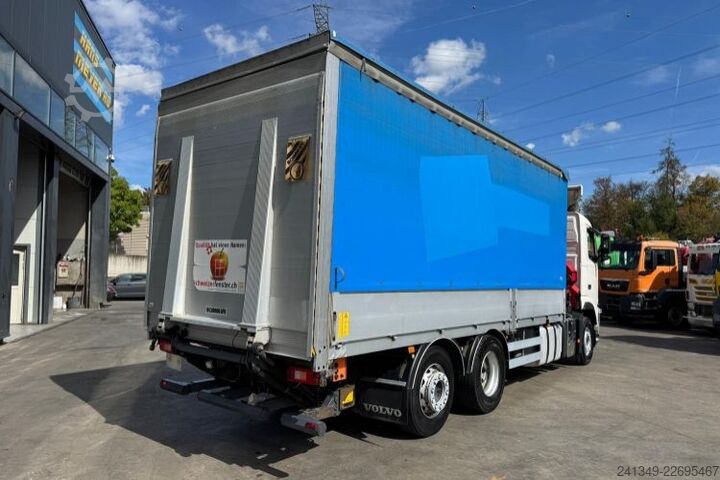 Krautuvas sumontuotas ant sunkvežimio VOLVO FH-460 6x2 HMF2420-7