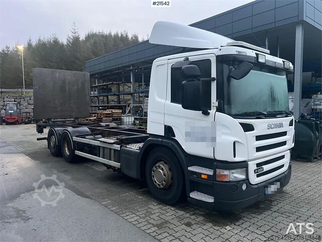 Šasija s vozačkom kabinom Scania P420 6x2 chassis w/ lift repair object