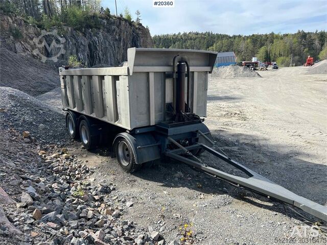 Volquete Maur car body 3 axle tow trailer