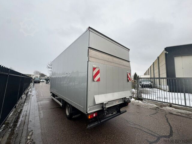 Furgon skrzyniowy FUSO Canter 7C18 Koffer mit Ladebordwand *Klima*