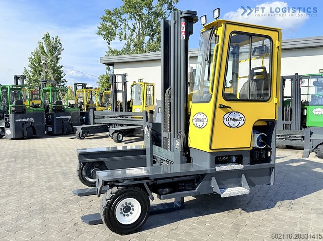Fjögurra átta lyftari Combilift C5000XL GAS TRIPLEX 6000 EXTENDABLE FORK