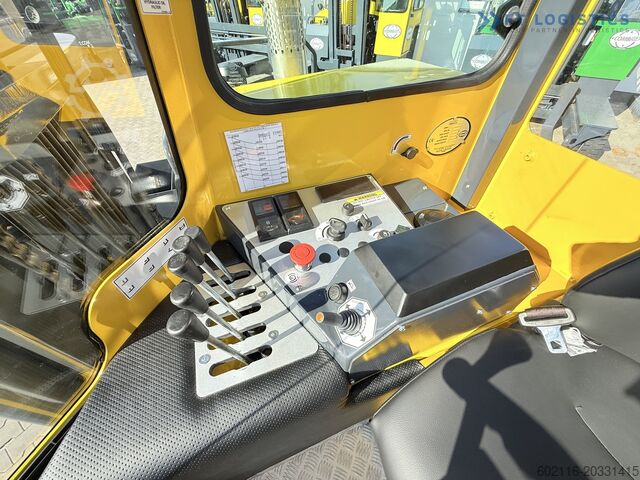 Fjögurra átta lyftari Combilift C5000XL GAS TRIPLEX 6000 EXTENDABLE FORK