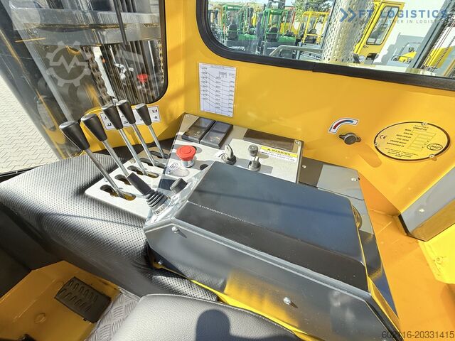 Fjögurra átta lyftari Combilift C5000XL GAS TRIPLEX 6000 EXTENDABLE FORK
