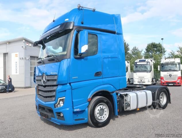 मानक ट्रैक्टर यूनिट Mercedes-Benz 1851 LS Actros Gigaspace Retarder Standklima PTO