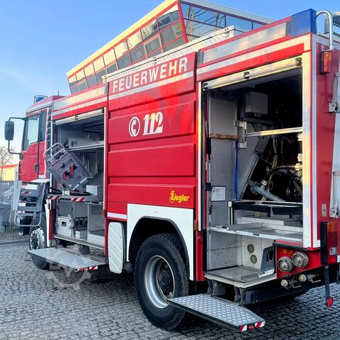 Fire truck MAN 18.410 4x4 Tanklöschfahrzeug TLF 4000