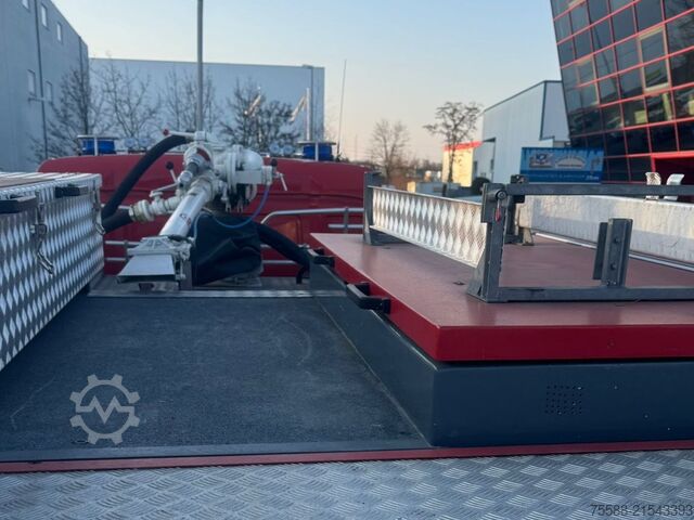 Fire truck MAN 18.410 4x4 Tanklöschfahrzeug TLF 4000