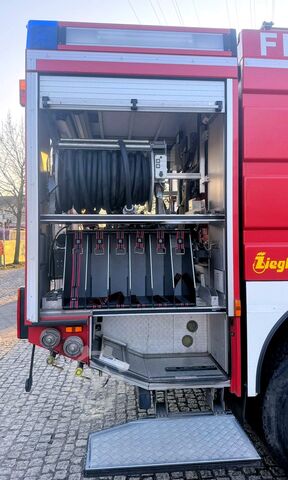 Fire truck MAN 18.410 4x4 Tanklöschfahrzeug TLF 4000