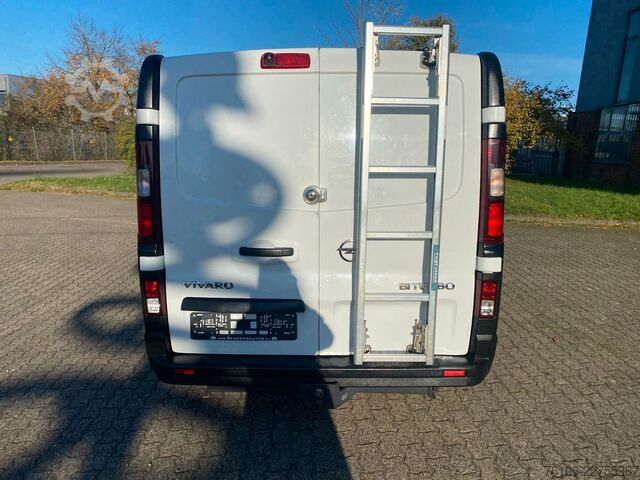 Bestelwagen OPEL Vivaro B Kastenwagen L1H1  2,7t*Ahk*90 tkm *
