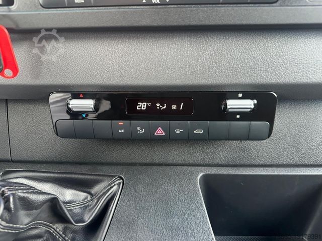 Hátíð loftrými sendibíll MERCEDES-BENZ Sprinter 514 KLIMA NAVI KAMERA EU6 REGALE 3500kg