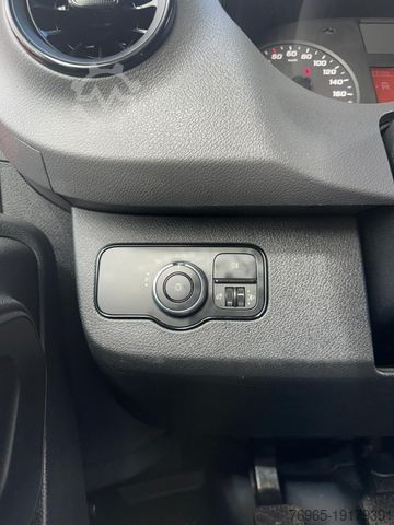 Hátíð loftrými sendibíll MERCEDES-BENZ Sprinter 514 KLIMA NAVI KAMERA EU6 REGALE 3500kg
