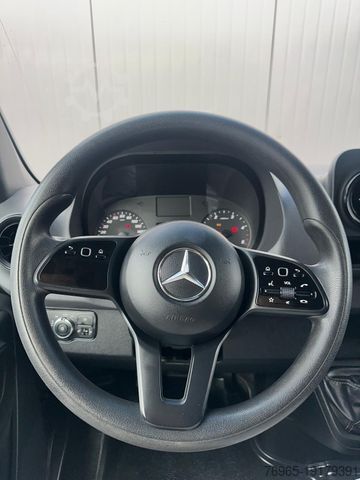 Hátíð loftrými sendibíll MERCEDES-BENZ Sprinter 514 KLIMA NAVI KAMERA EU6 REGALE 3500kg