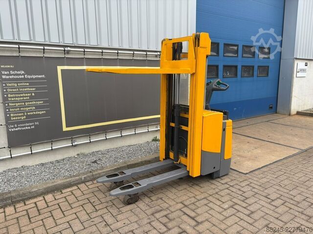 VS-23146 Empilhador elétrico triplex Jungheinrich ERC Z14 JUNGHEINRICH ERC Z14