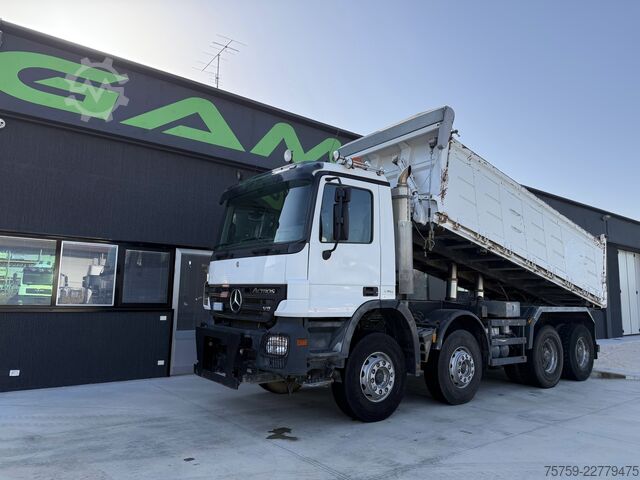 Camion basculante trilateral Mercedes-Benz Actros 4151K Kipper 20cbm 8x4 Euro4