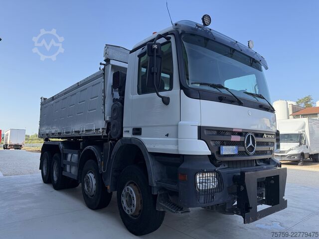 Camion basculante trilateral Mercedes-Benz Actros 4151K Kipper 20cbm 8x4 Euro4