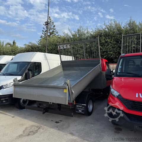 封闭货车 Iveco Daily 35c12