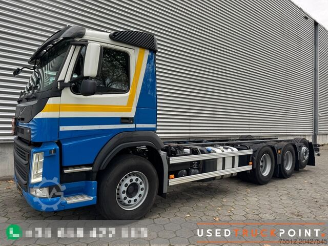 Shasi me kabinën e shoferit Volvo FM 410 / 8X4 / I-Shift / ADR / Tridem / TUV: 6-...