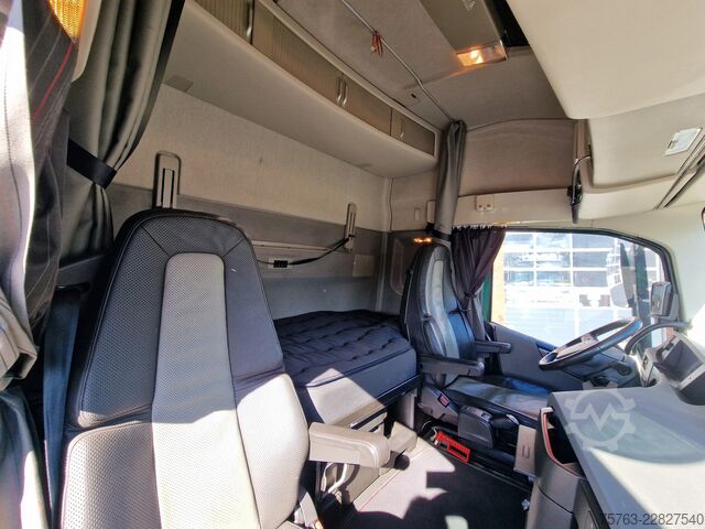 Standard-SZM Volvo FH 540 Globetrotter 6x4 - Lift axle - Full air ...