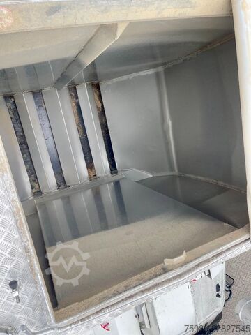 Silo Volvo FMX 460 VIJZEL,  6 COMPARTMENTS, REMOTE CONTROL