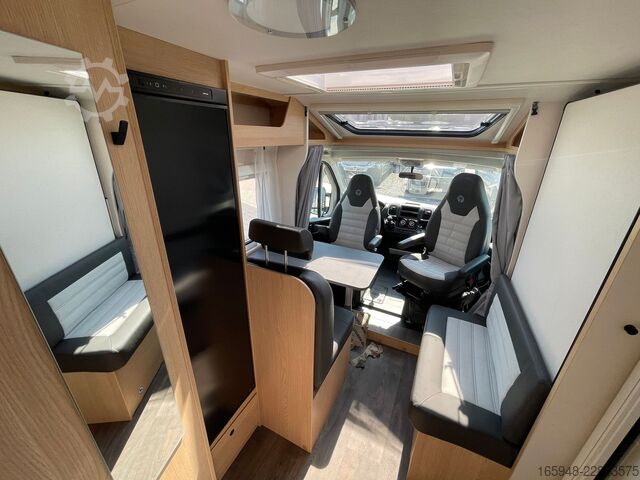 Półzintegrowany kamper SUNLIGHT SUNLIGHT V 67 S VAN ADVENTURE ED