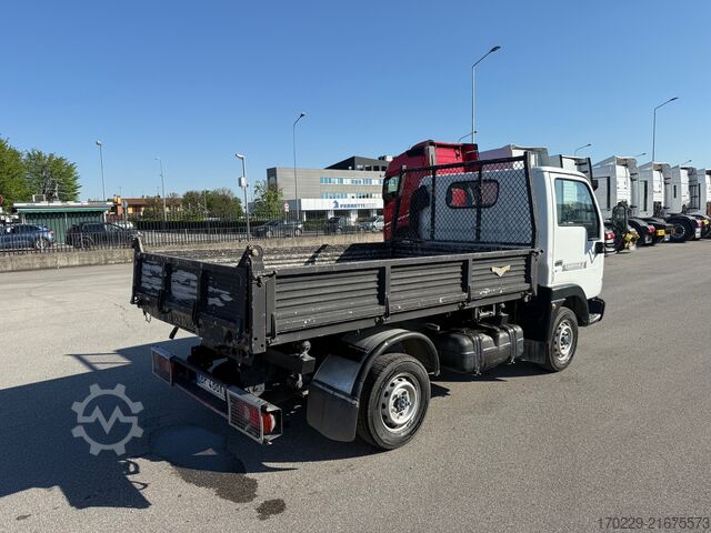 Tipper van Nissan CABSTAR TL 32