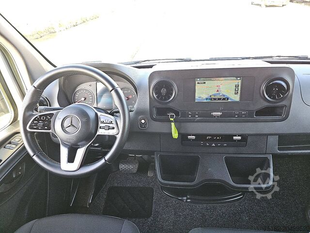 Kombi med högt tak MERCEDES-BENZ SPRINTER 316 L2H2 Navi RWD!