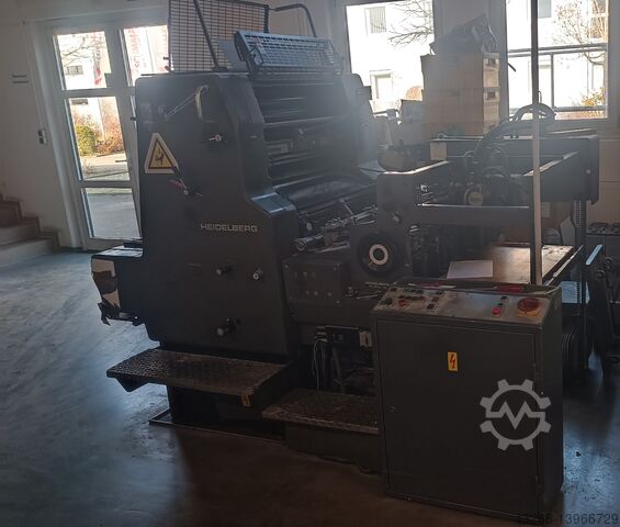 Офсетная печатная машина 