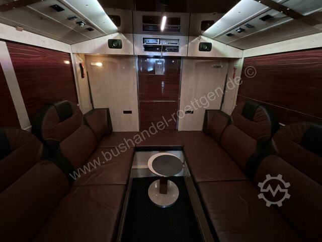 Tilausajobussi VDL Nightliner