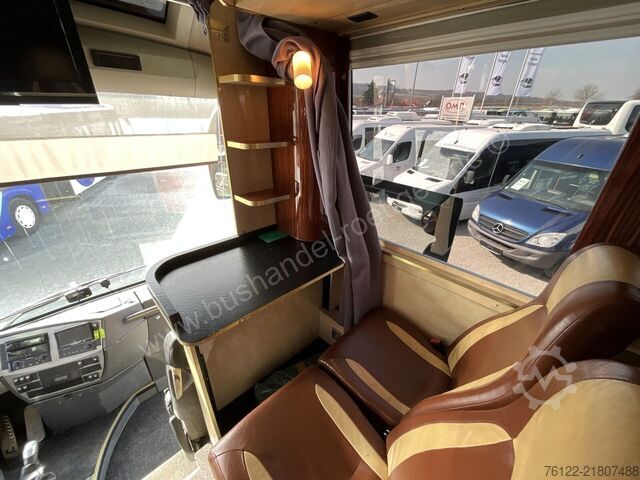 Tilausajobussi VDL Nightliner