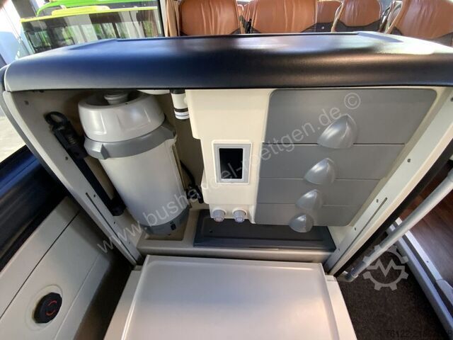 Bus pariwisata Mercedes-Benz Tourismo L 17 RHD