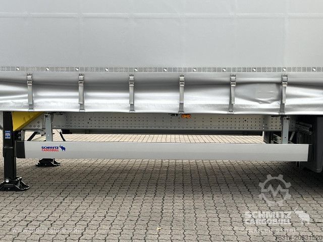 Semiremorcă deschisă cu prelată Schmitz Cargobull Curtainsider Mega Getränke
