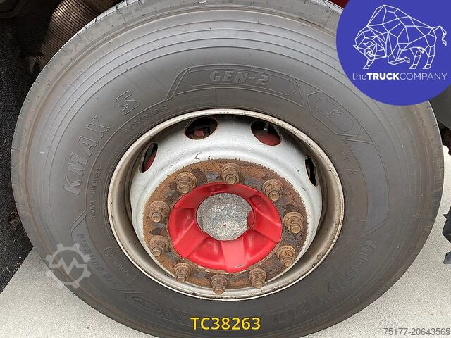 Transportasi berpendingin/beku Volvo FM 330