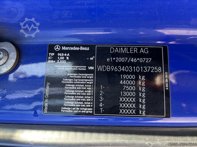 Standard-SZM Mercedes-Benz Actros 1842 StreamSpace / 939 dkm / 2 Tanks / N...