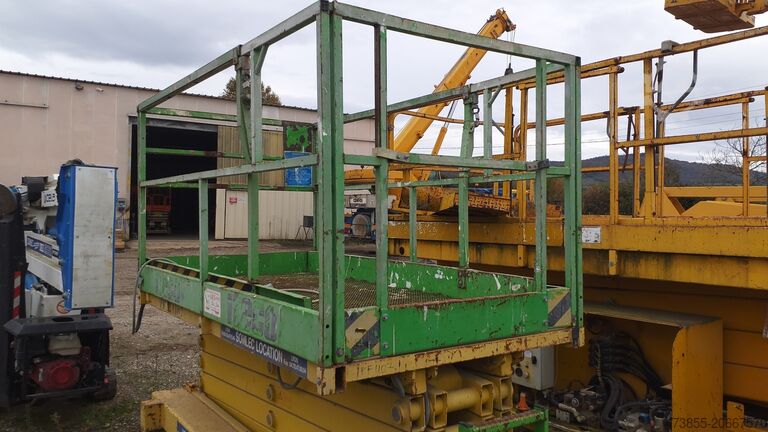 Scherenhubtisch Iteco IG 10130 (9,85m, for parts only)