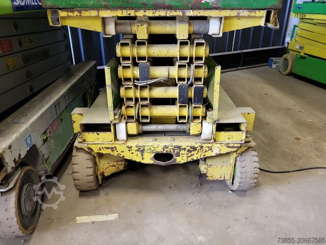 Scherenhubtisch Iteco IG 10130 (for parts only)