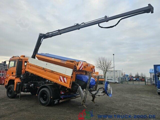 三方ダンプトラック MAN TGA 18.310 4x4 Kran/FB -Winterdienst-Salzstreuer