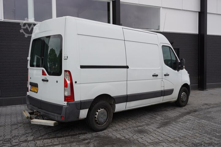 Furgoneta Renault Master 2.3 dCi 136PK L2H2 - Airco - Cruise - Tr...