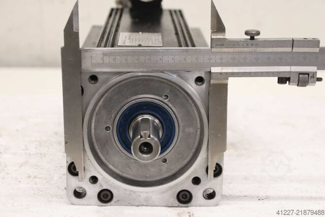 Servomotor Indramat 090C-0-KD-2C/110-B-0/S001