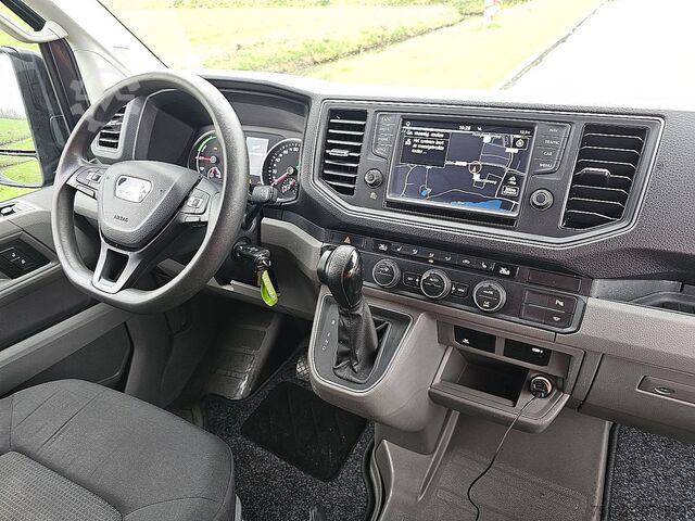 High-roof van M.A.N. E-TGE L3H3 35kWh LED Autom