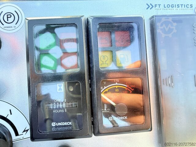 Carrello elevatore a quattro direzioni Combilift C2500CB DIESEL TRIPLEX 5500 FREE LIFT