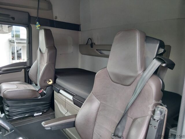 камион за дърва MAN TGX 26.580 6x4 BL Kurzholzaufbau Kran