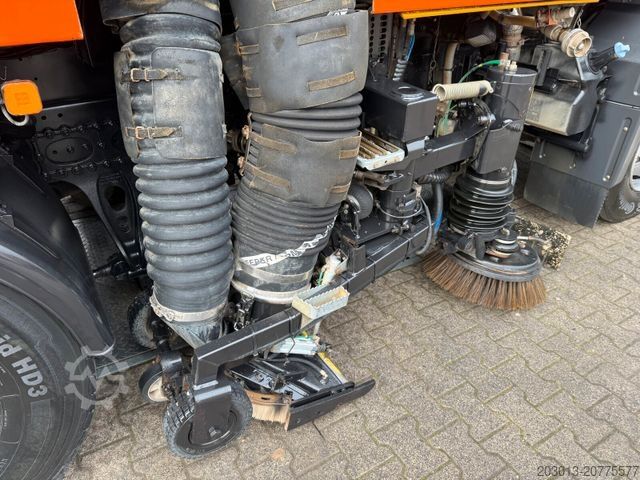 جاروب خیابانی MAN TGM 18.340 Kehrmaschine FAUN VIAJET 6 HD 200 bar